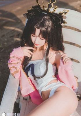 背德的丝袜三部曲_蓝光原盘在线观看