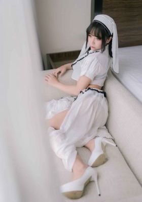 《漂亮的女邻居》hd_720全集在线观看